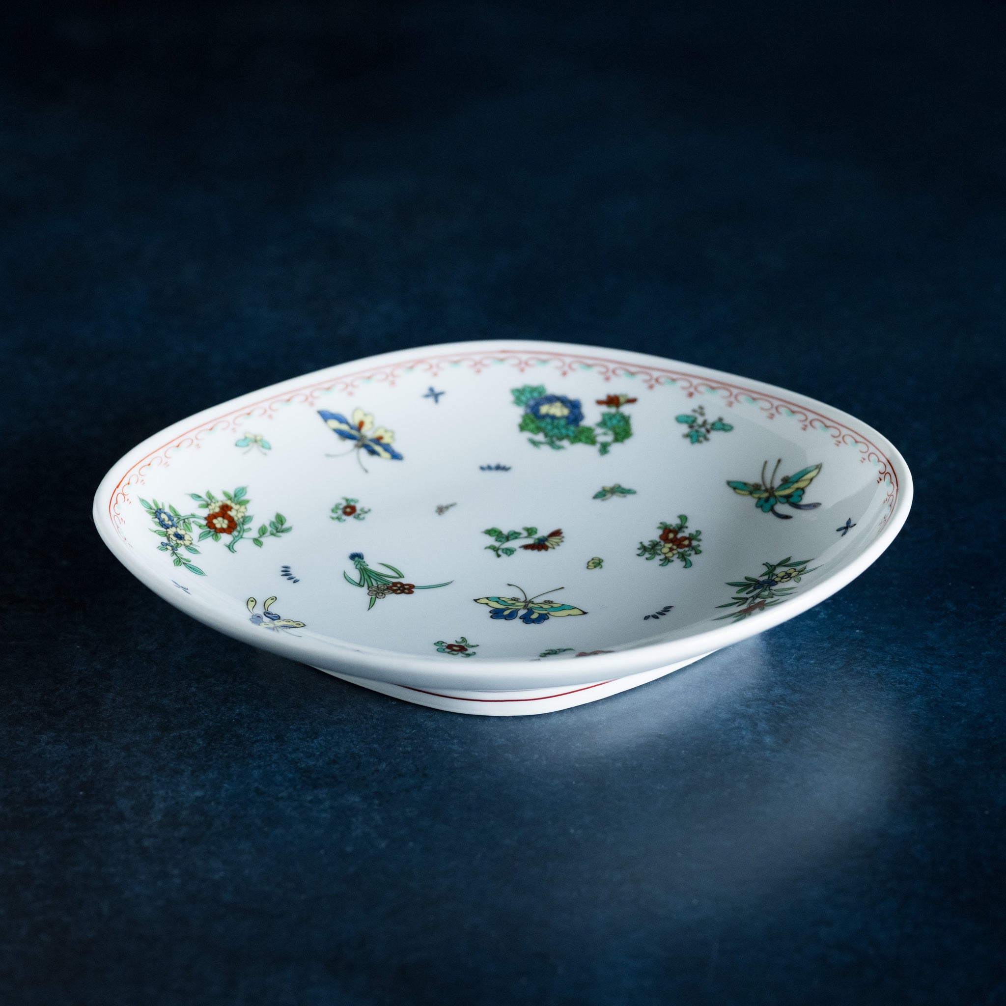 有田焼 - 菱型皿 - 錦蝶絵 – Tokyo Apartment Store