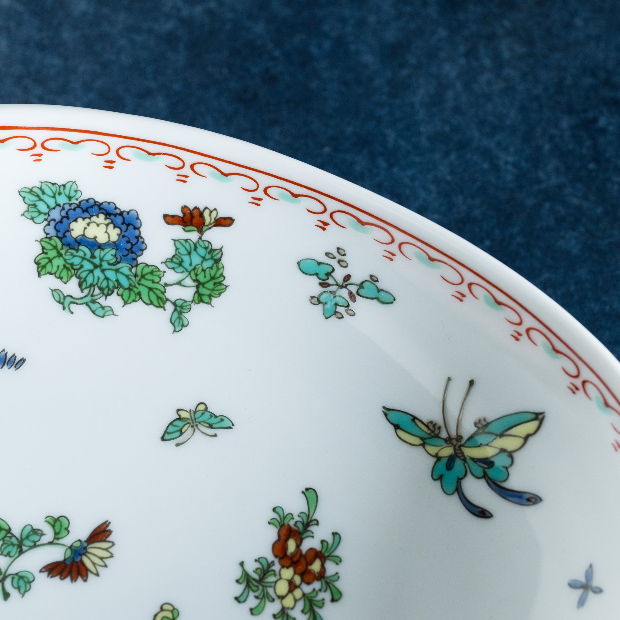 有田焼 - 菱型皿 - 錦蝶絵 – Tokyo Apartment Store