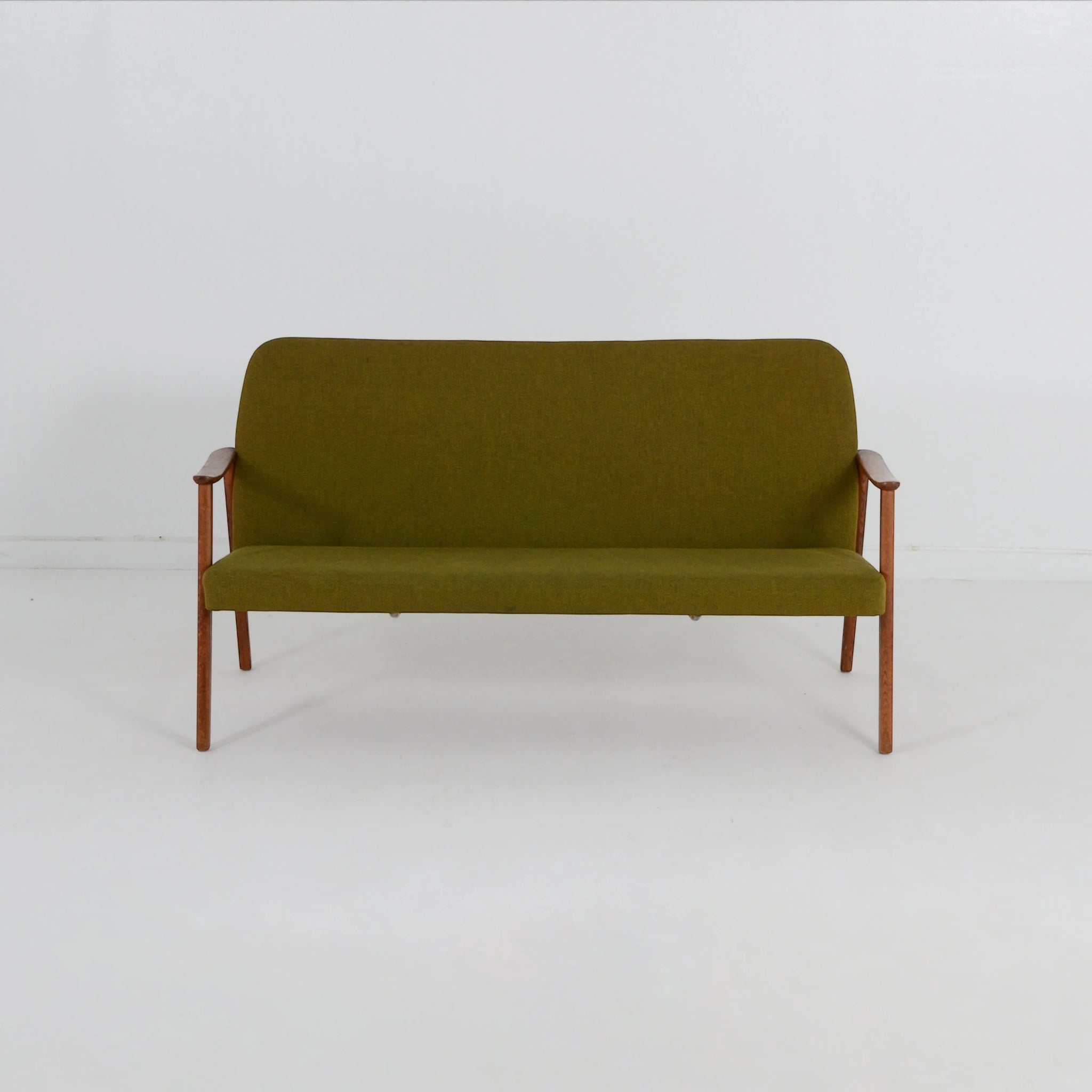 ヴィンテージ - 2シーターソファ - 北欧ソファ – Tokyo Apartment Store