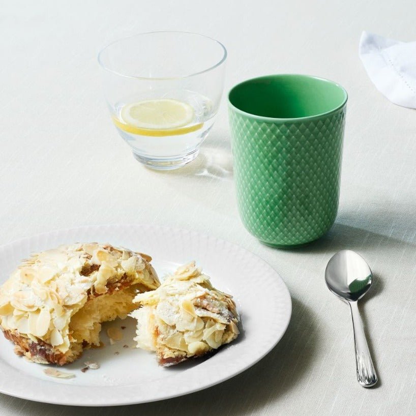 LYNGBY PORCELAIN-マグカップ-グリーン – Tokyo Apartment Store