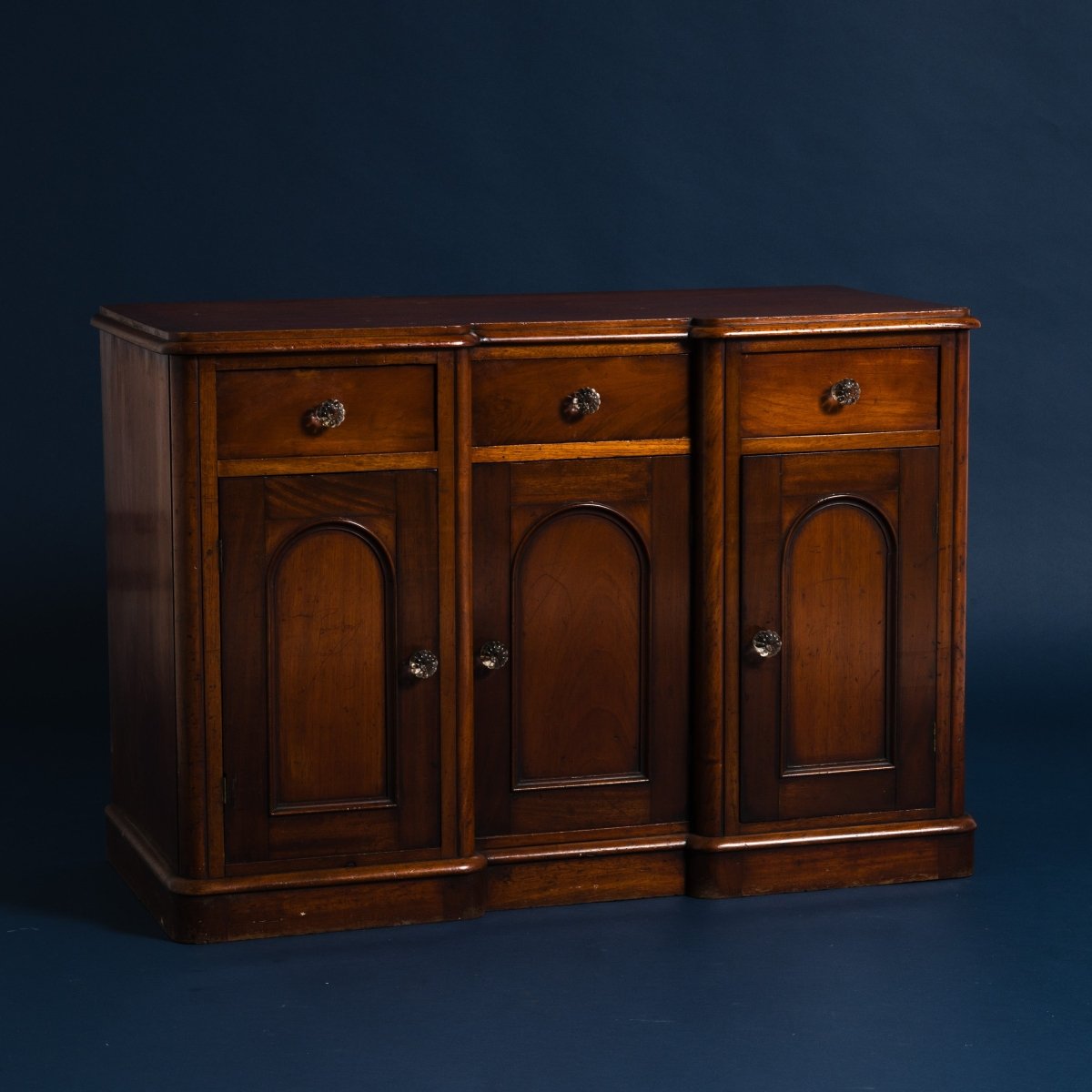 SC062VImg2495_2048x.jpg?v=