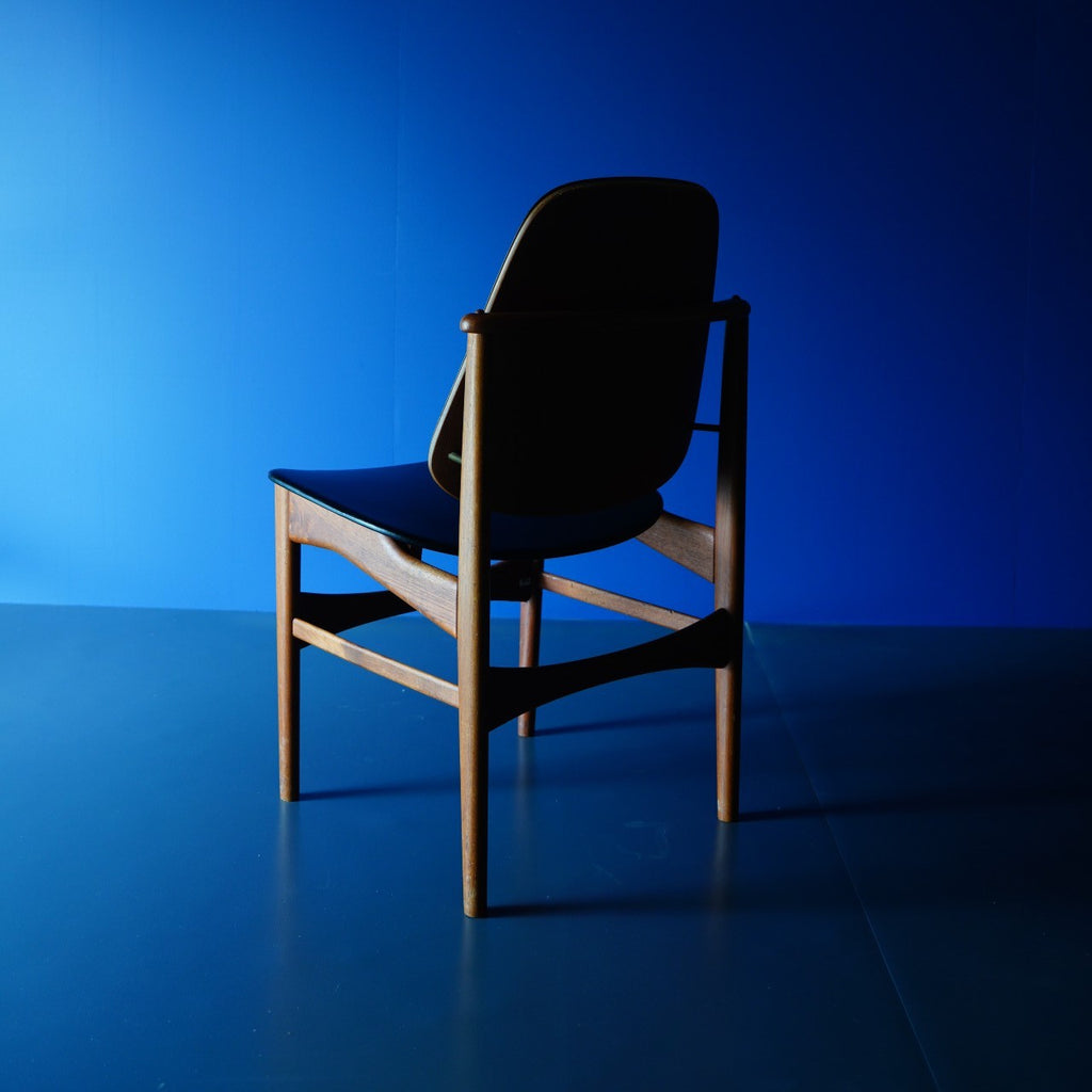 北欧デザイン　椅子　チェア
